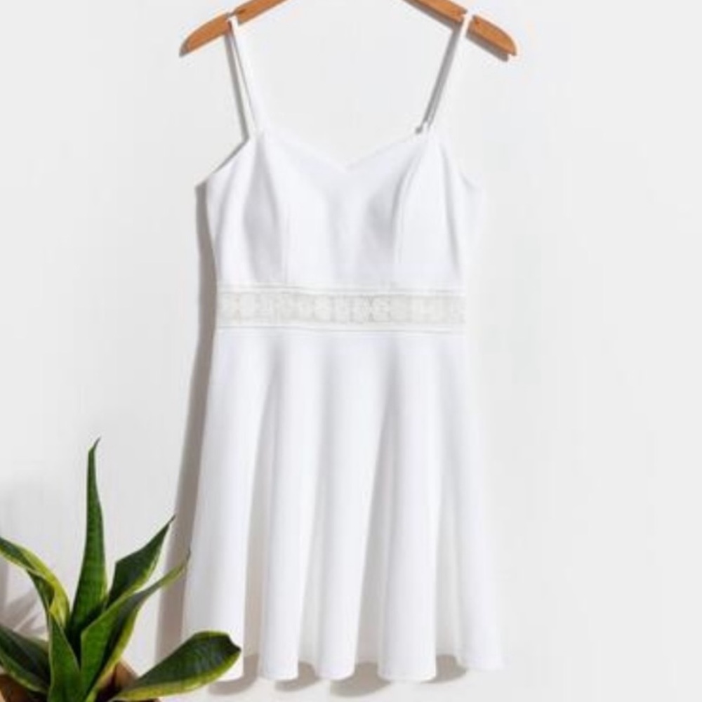 Alya Alba Crochet Band White Mini Dress Size Large
